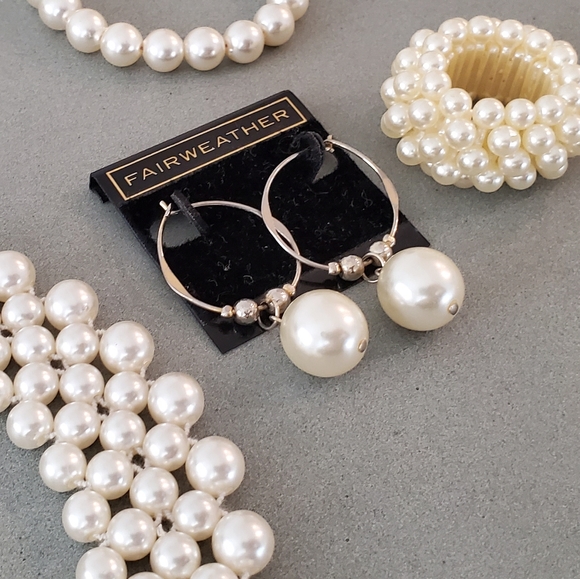 6 pieces Faux Pearl Fashion Jewelry - Picture 2 of 9